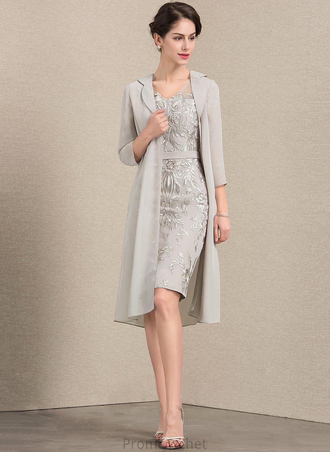 Sheath/Column Mother Jaylah Bride Knee-Length the V-neck of Lace Dress Mother of the Bride Dresses