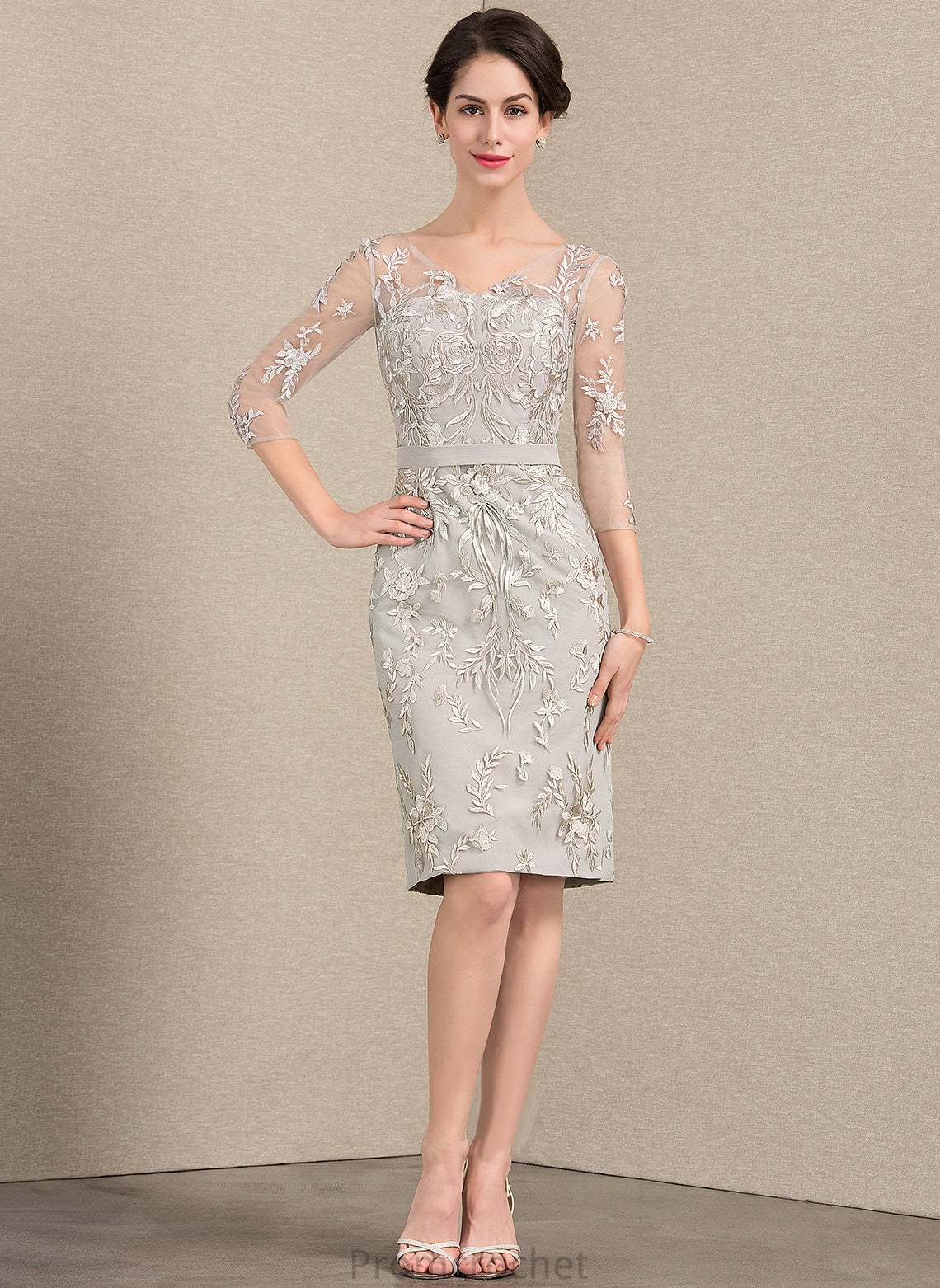 Sheath/Column Mother Jaylah Bride Knee-Length the V-neck of Lace Dress Mother of the Bride Dresses